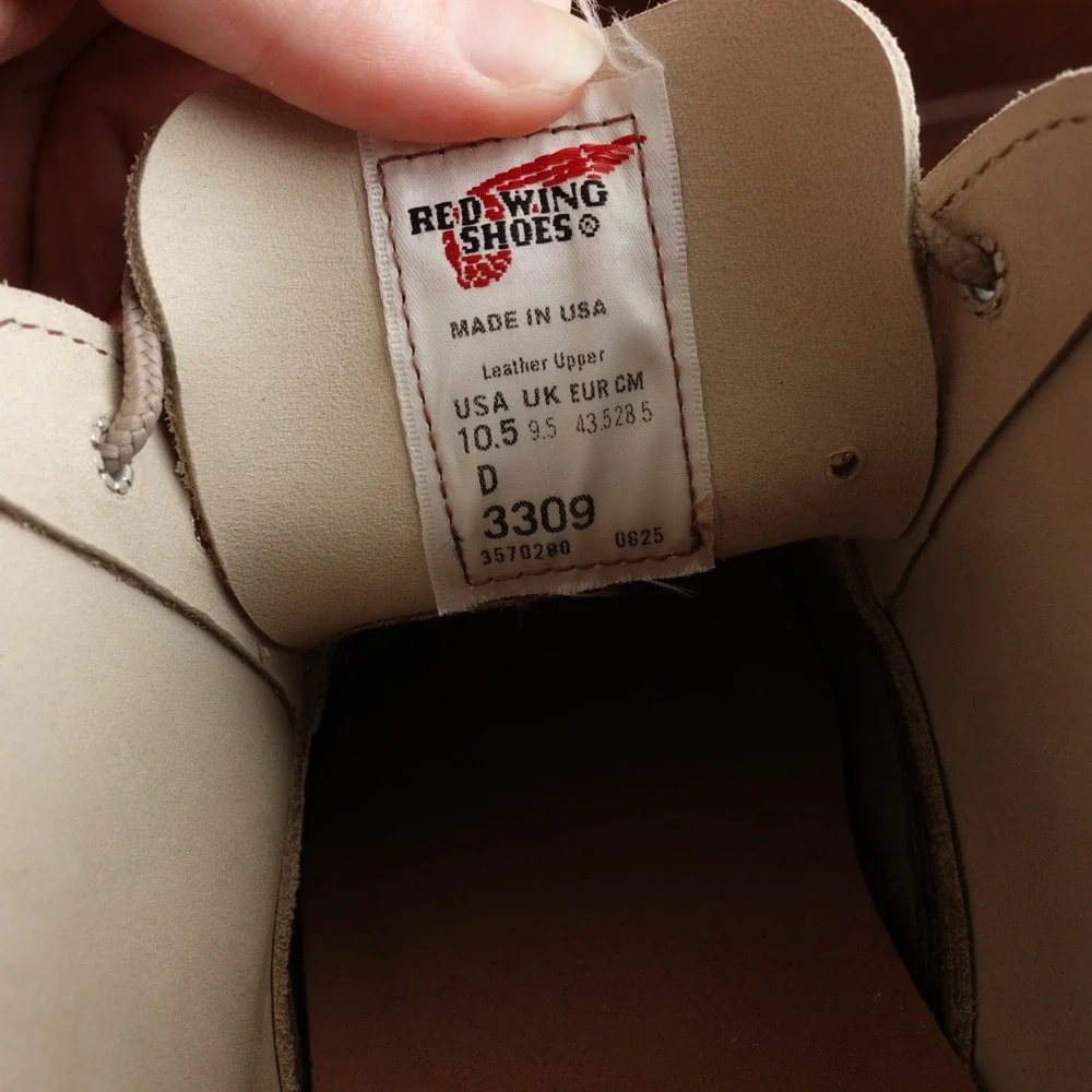 Red Wing Chukka Boots Mens SZ 10.5D Beige Weekender Mohave Suede Ankle 2nds NWOB